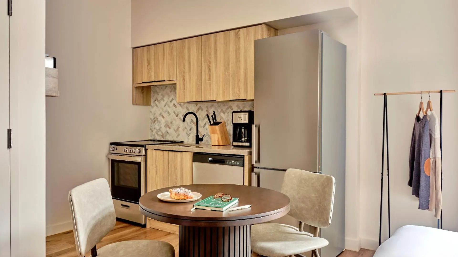 Sonder The Nealon Hotel Toronto